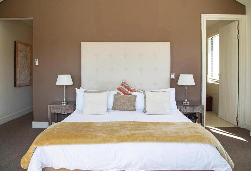 آپارتمان 2 خوابه, Marine Square Luxury Suites