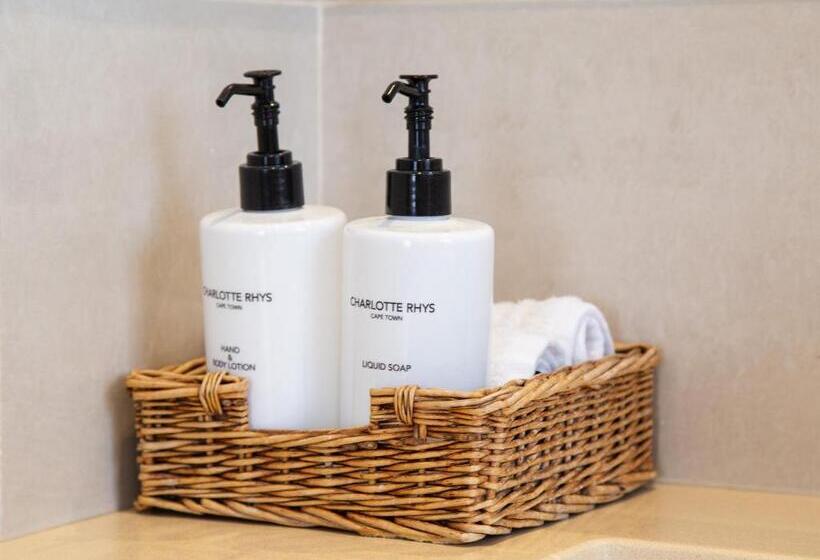آپارتمان 2 خوابه, Marine Square Luxury Suites