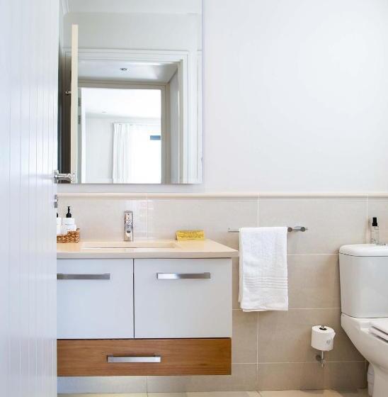 آپارتمان 2 خوابه, Marine Square Luxury Suites