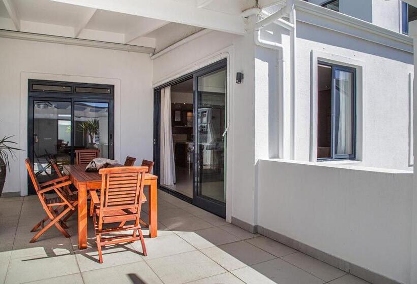 آپارتمان 3 خوابه, Marine Square Luxury Suites