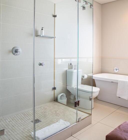 آپارتمان 3 خوابه, Marine Square Luxury Suites