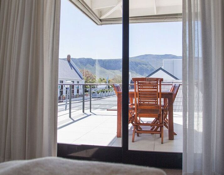 آپارتمان 2 خوابه, Marine Square Luxury Suites