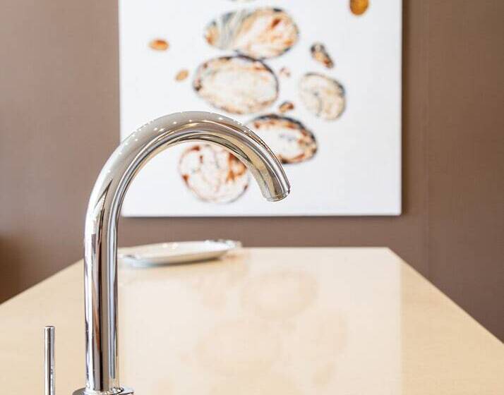 آپارتمان 2 خوابه, Marine Square Luxury Suites