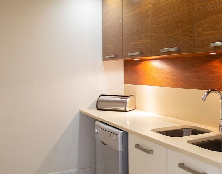 آپارتمان 2 خوابه, Marine Square Luxury Suites