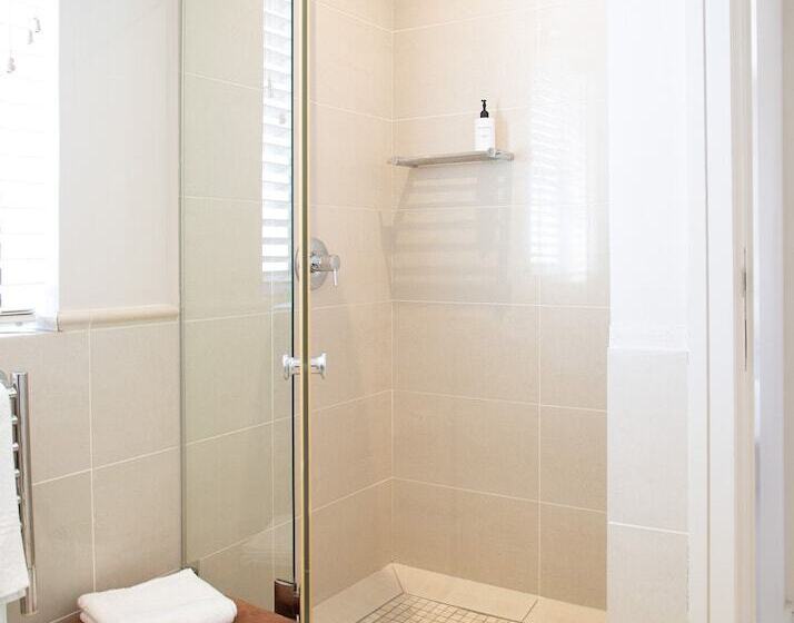آپارتمان 2 خوابه, Marine Square Luxury Suites