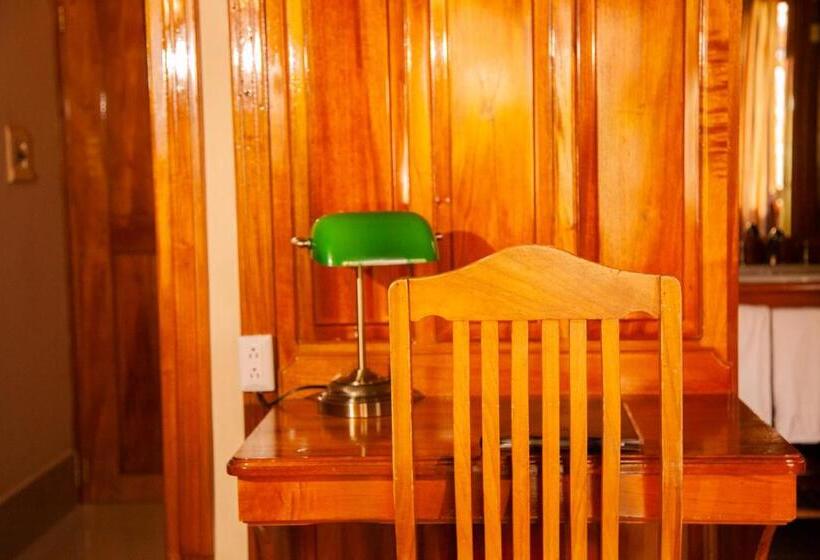 سوییت جونیور سوپریور, Martino Spa And Resort