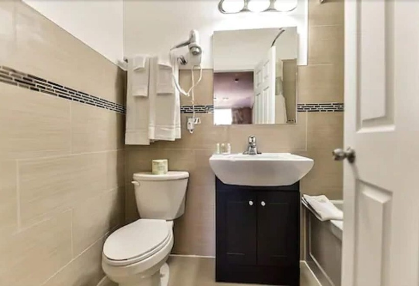 اتاق استاندارد با 2 تخت دوبل, Nu Hotel Toronto Airport