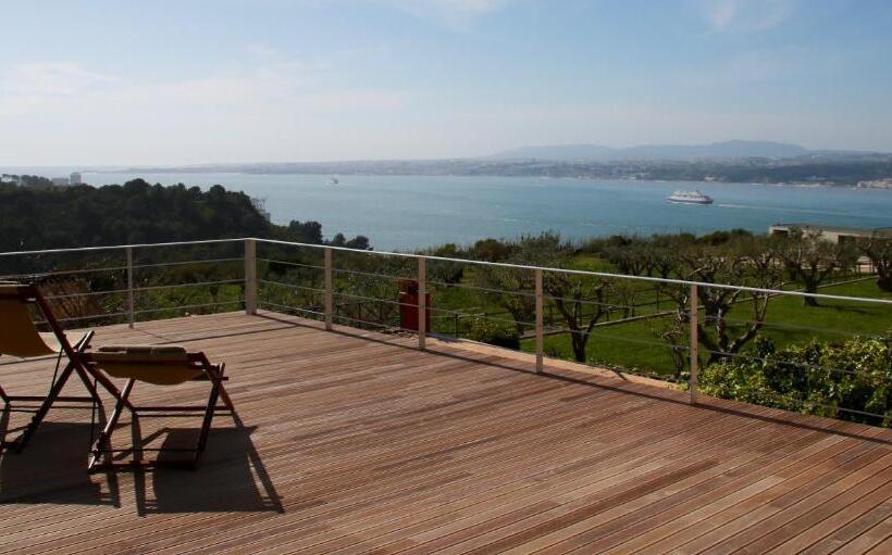 سوئیت با چشم‌انداز, Quinta Tagus