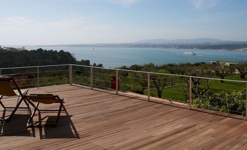سوئیت با چشم‌انداز, Quinta Tagus