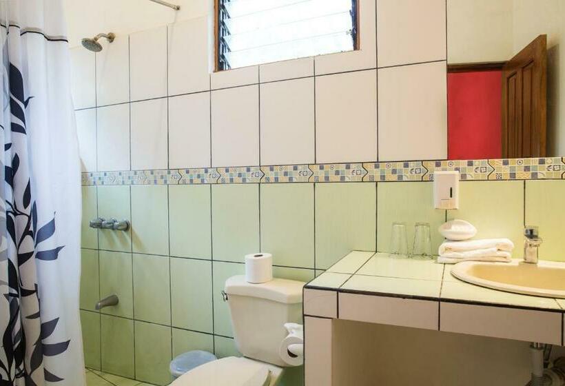 اتاق سوپریور سه تخته, Villas Macondo