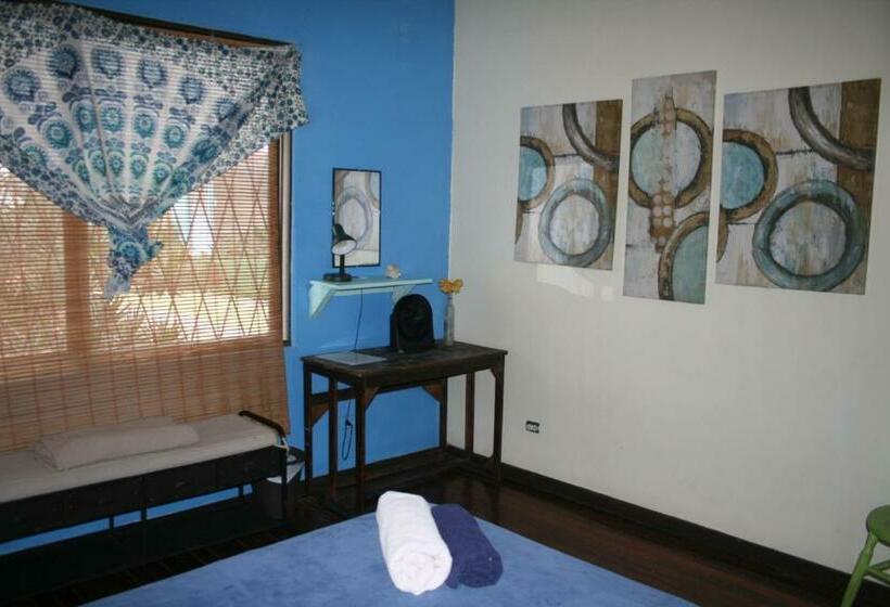 اتاق استاندارد, In The Wind Hostel And Guesthouse
