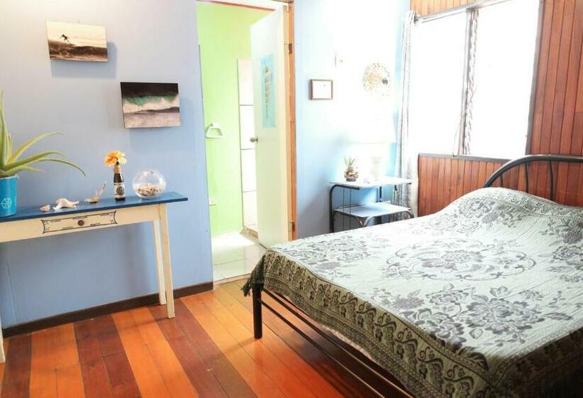 اتاق استاندارد, In The Wind Hostel And Guesthouse