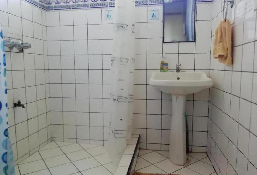 اتاق استاندارد, In The Wind Hostel And Guesthouse