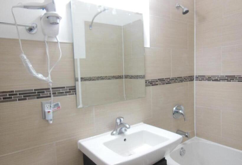 اتاق استاندارد با تخت بزرگ, Nu Hotel Toronto Airport