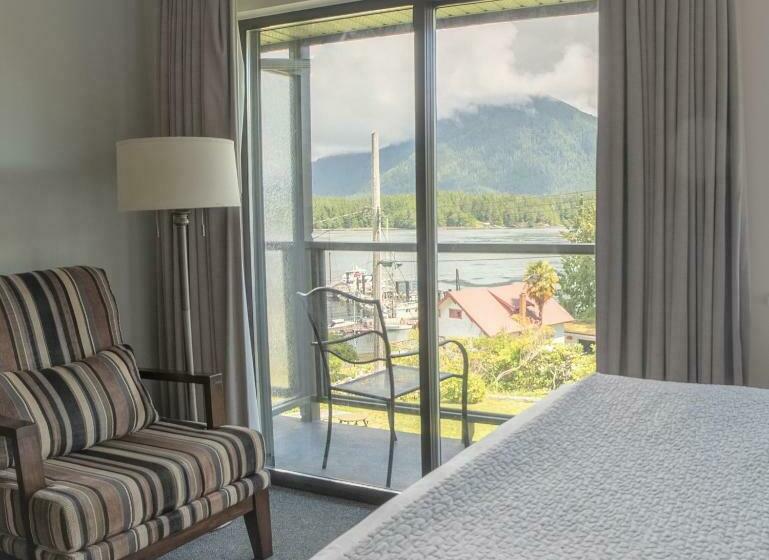 اتاق استاندارد با بالکن و چشم‌انداز دریا, Tofino Motel Harborview