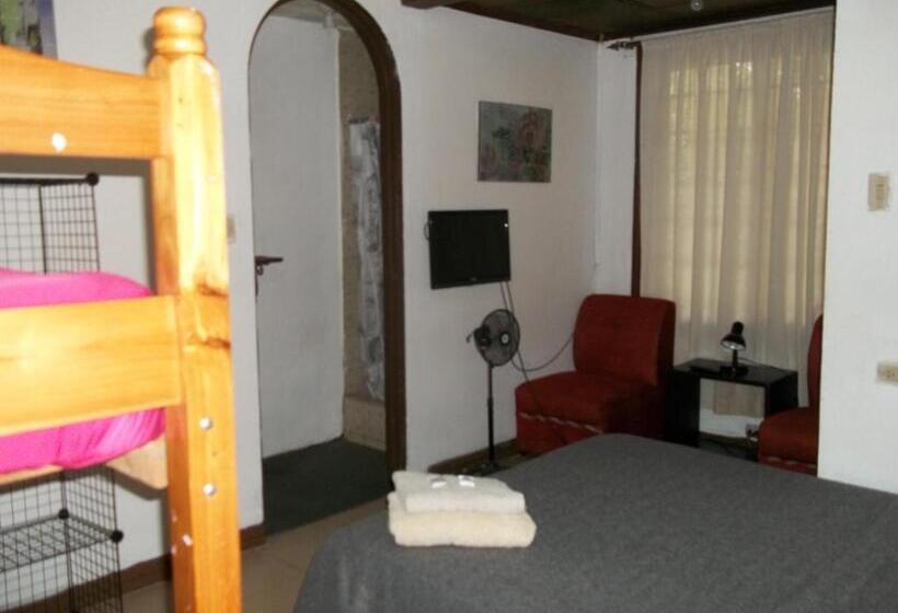 Economy Quadruple Room, Aparthotel Villa Pacande & Suites