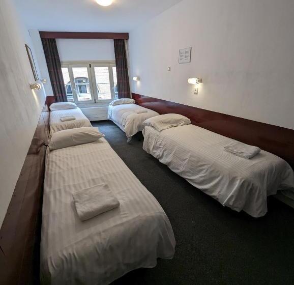اتاق استاندارد چهار تخته, Budget Hotel Ben