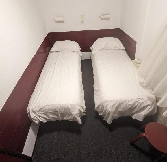 اتاق استاندارد با سرویس بهداشتی مشترک, Budget Hotel Ben