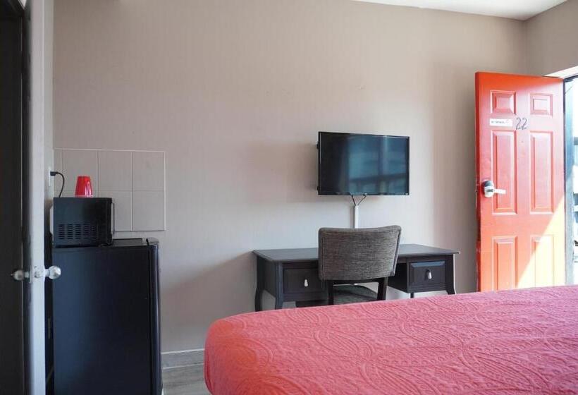 اتاق استاندارد, Crestwood Motel