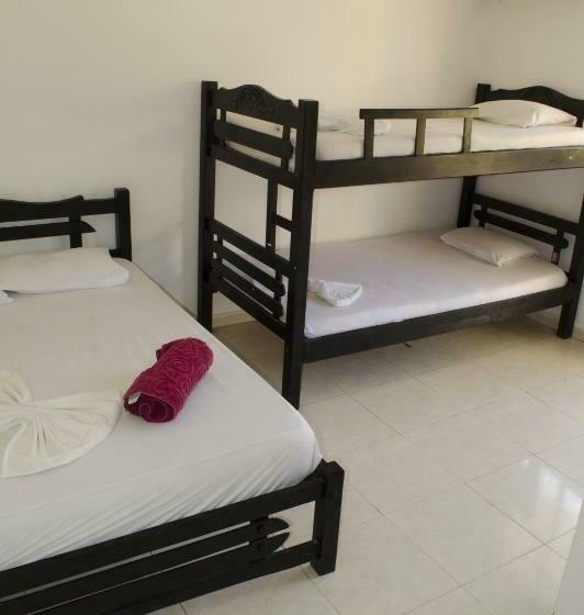اتاق استاندارد, Hostel Nirvana Taganga