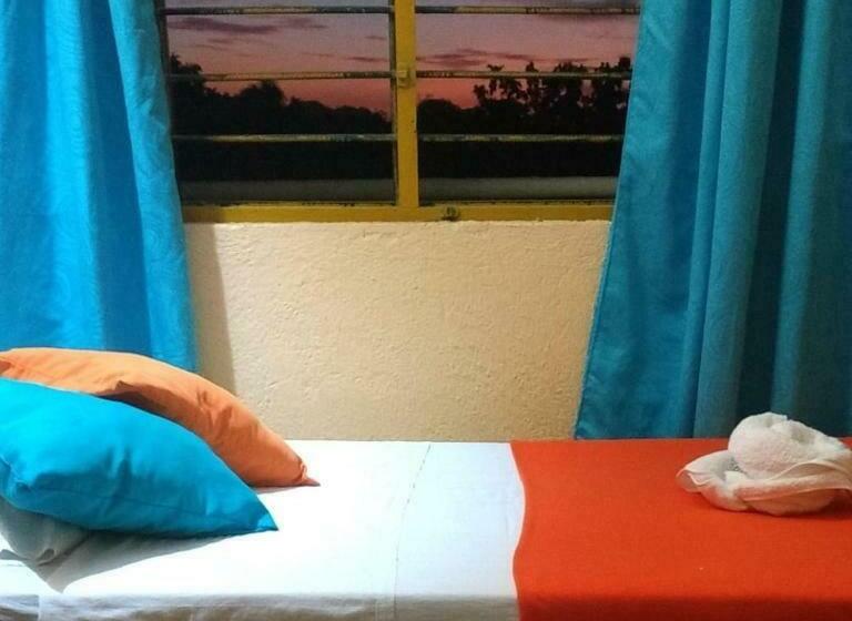 اتاق استاندارد سه نفره, Hostel Villa Mary