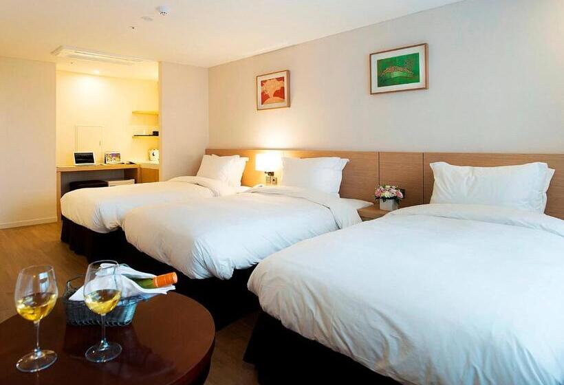 اتاق لوکس سه تخته, Best Western Jeju