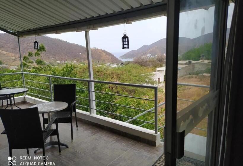 Triple Room Sea View, Casa Oasis