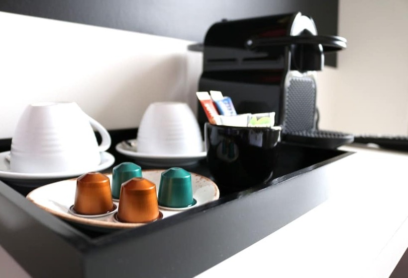 سوییت جونیور, Saillant Hotel Maastricht City Centre   Auping Hotel Partner