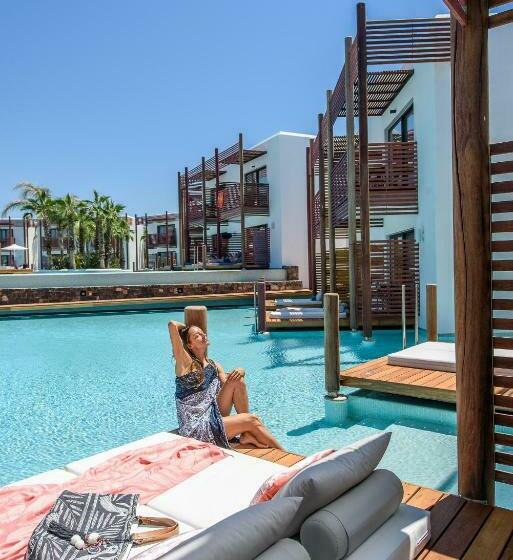 디럭스 룸, Stella Island Luxury Resort & Spa