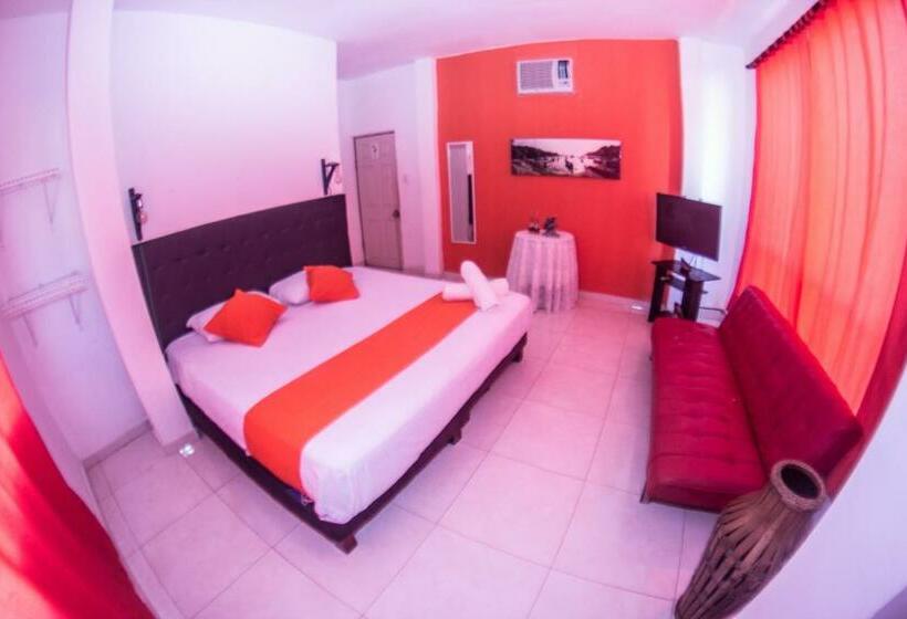 اتاق لوکس با تخت بزرگ, Taganga Dive Inn