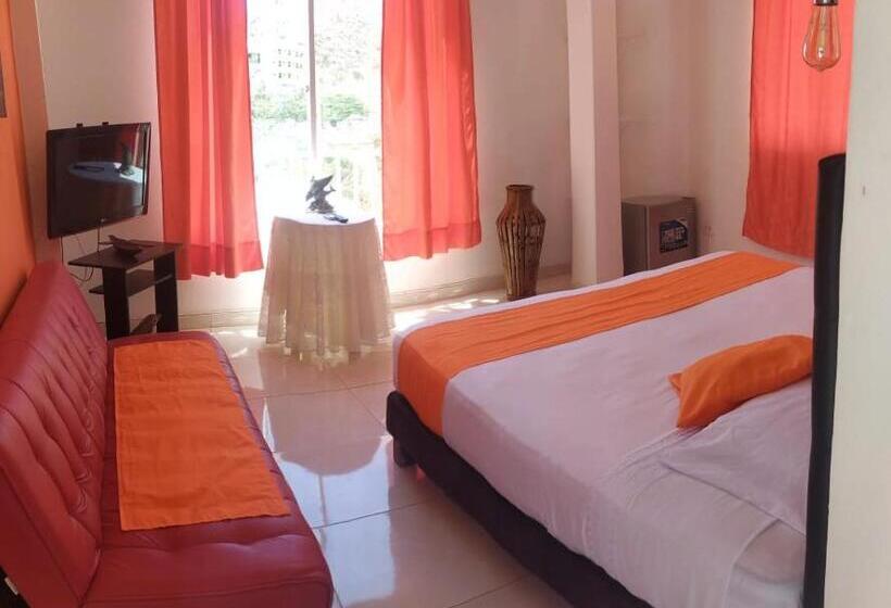اتاق لوکس با تخت بزرگ, Taganga Dive Inn