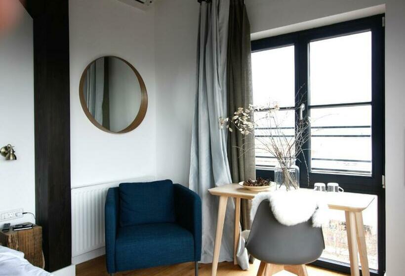 اتاق لوکس با چشم‌انداز, The Pines Boutique Villa