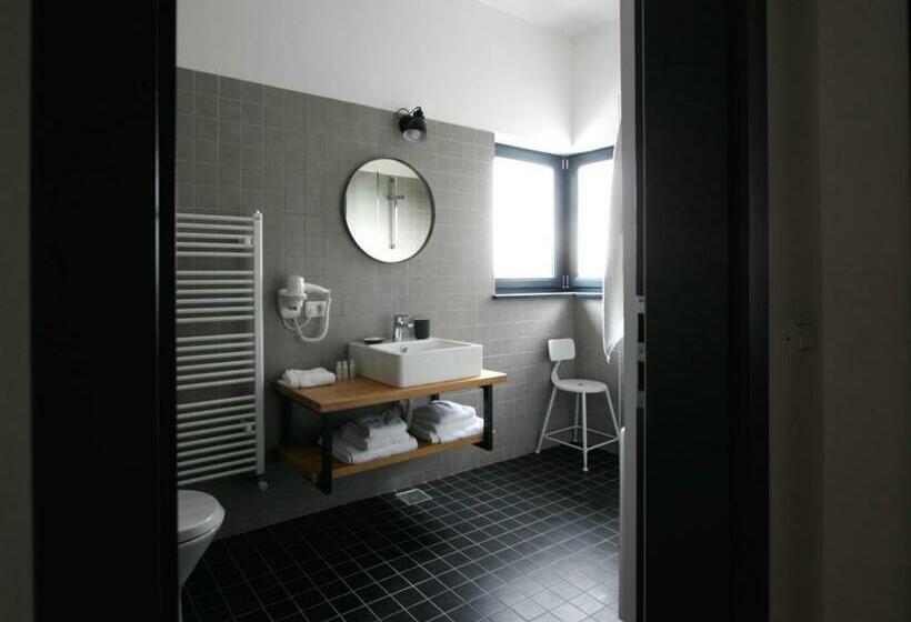اتاق لوکس با چشم‌انداز, The Pines Boutique Villa