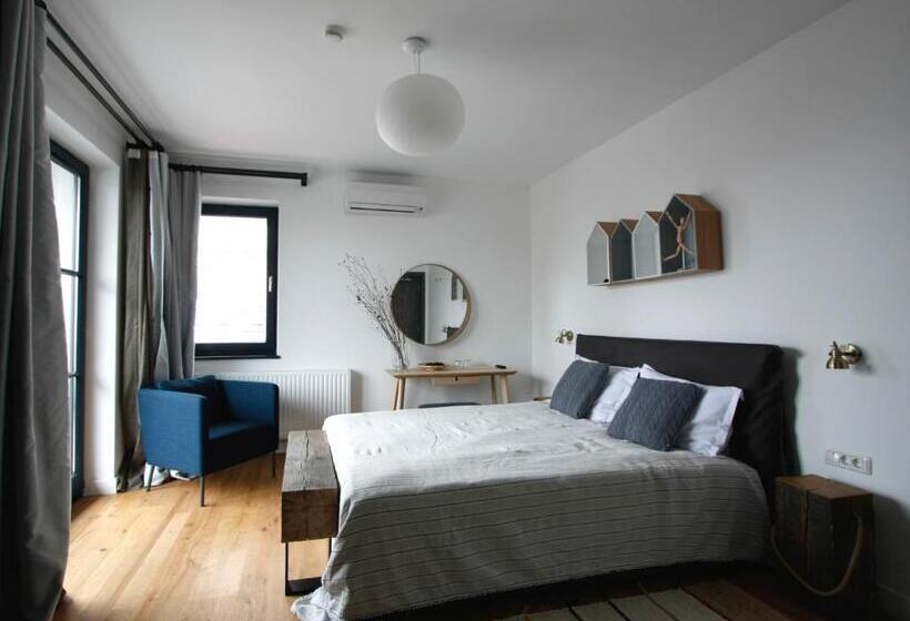 اتاق سوپریور با چشم‌انداز شهر, The Pines Boutique Villa