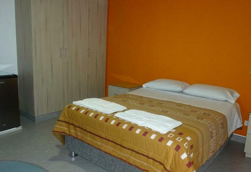 اتاق لوکس, Vallehermoso Lunahuana