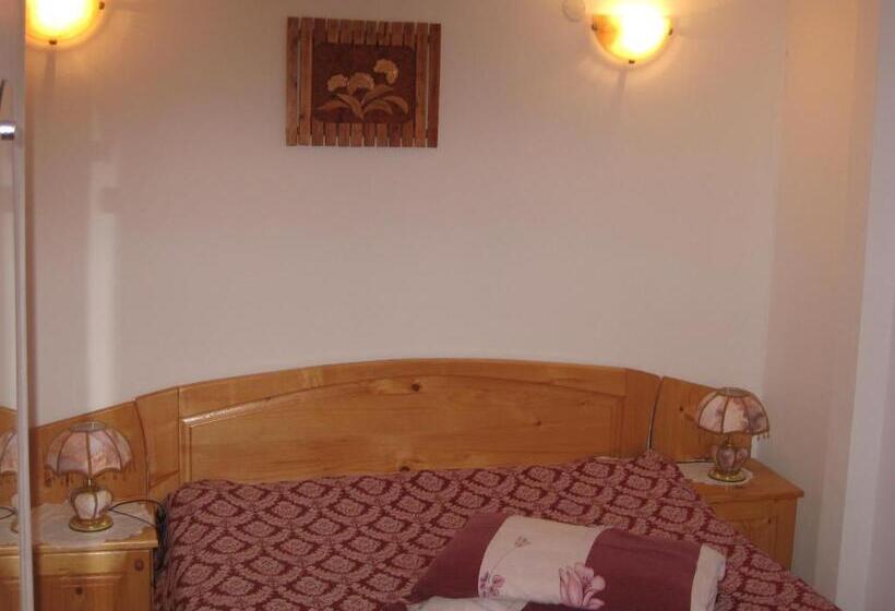 3 Bedroom Suite, Pensiunea Luminita