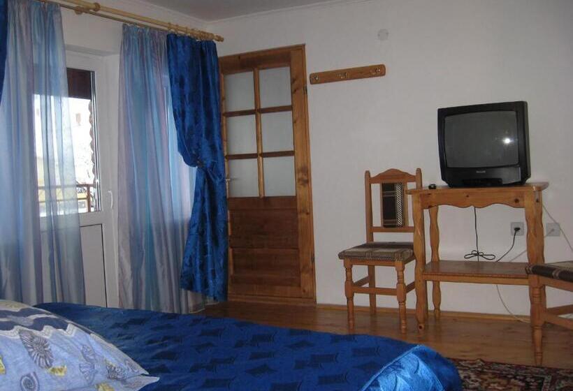 3 Bedroom Suite, Pensiunea Luminita