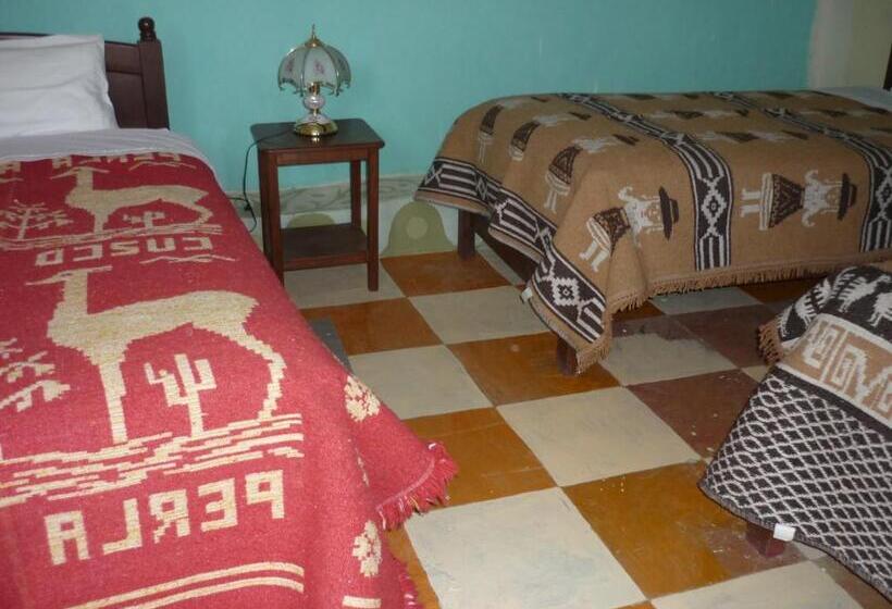 غرفة قياسية ثلاثية, Samana Wasi