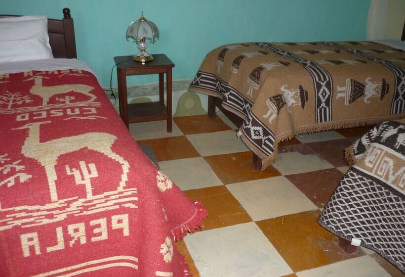 غرفة قياسية ثلاثية, Samana Wasi