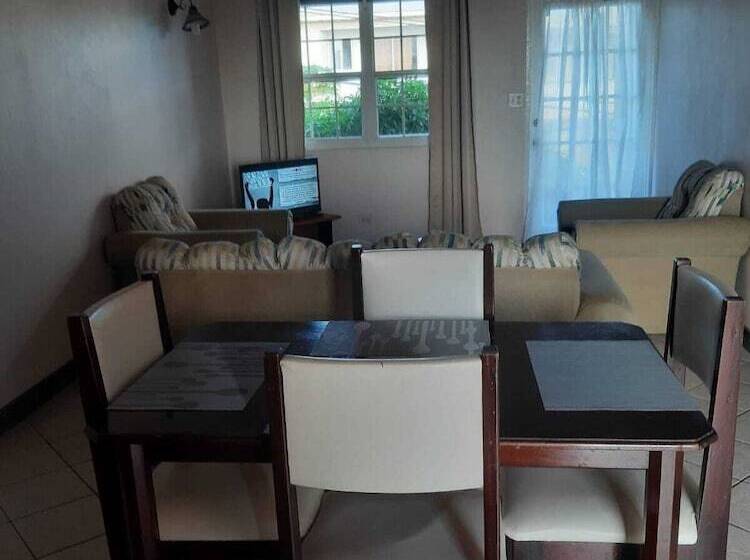 آپارتمان 2 خوابه, Caribbean Inn And Suites