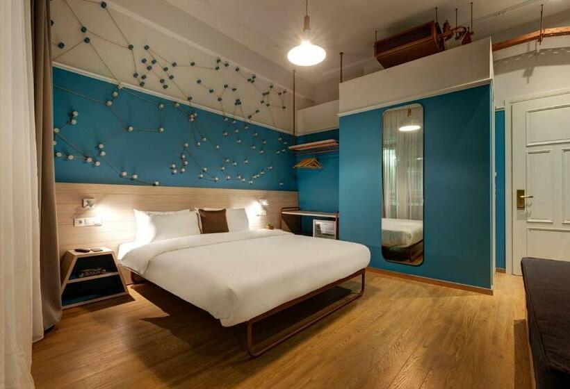 اتاق استاندارد با چشم‌انداز, Colors Urban Hotel Thessaloniki