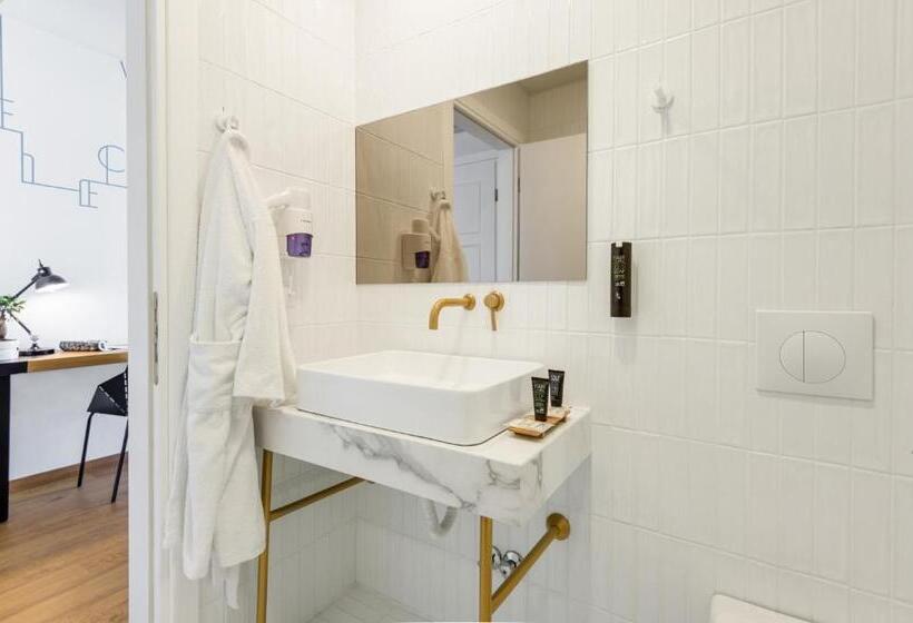 اتاق استاندارد با چشم‌انداز شهر, Colors Urban Hotel Thessaloniki