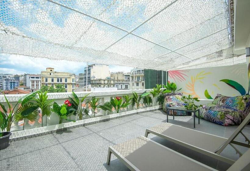 اتاق لوکس با تراس, Colors Urban Hotel Thessaloniki
