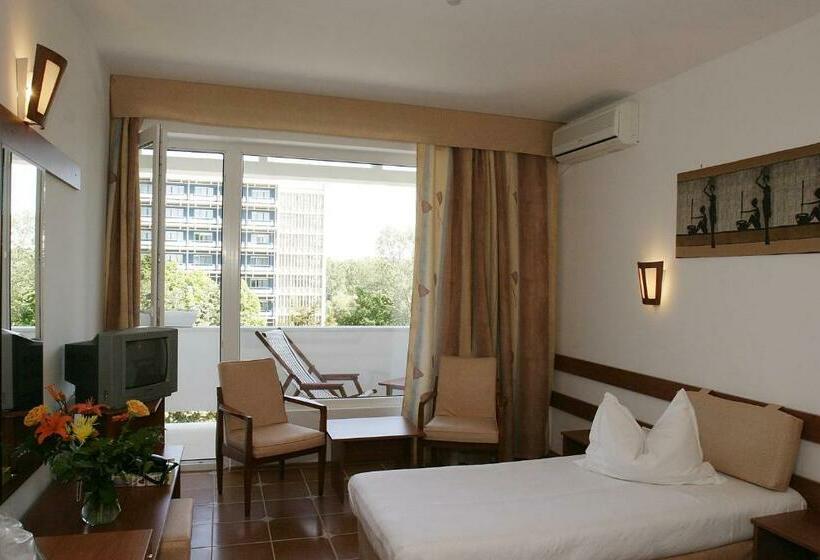 اتاق استاندارد با بالکن, 2d Resort And Spa
