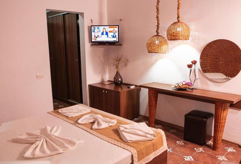 اتاق استاندارد با بالکن, 2d Resort And Spa