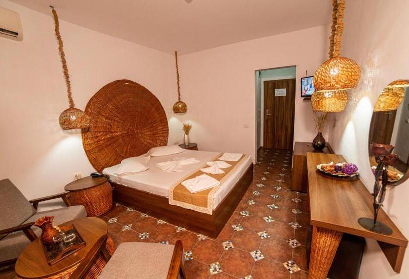 اتاق استاندارد با بالکن, 2d Resort And Spa
