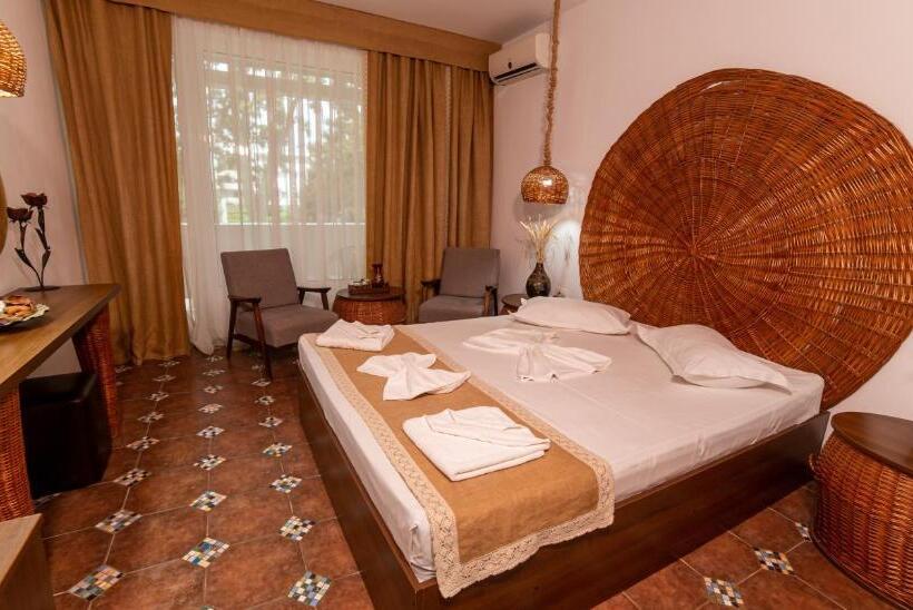 اتاق استاندارد با بالکن, 2d Resort And Spa