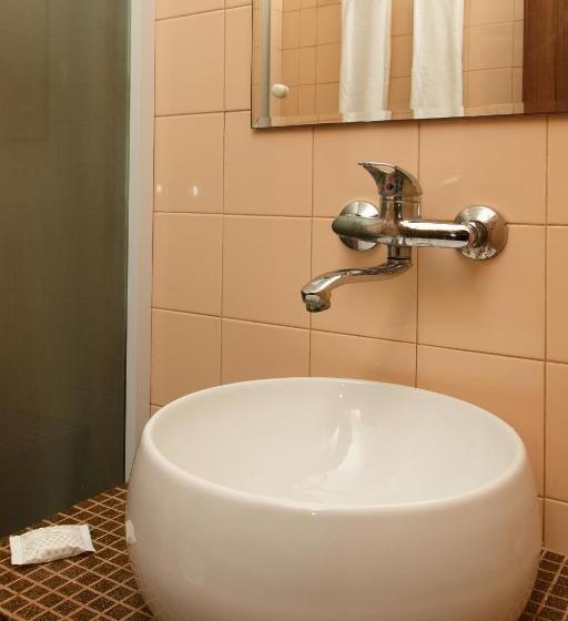 اتاق استاندارد در طبقه همکف, 2d Resort And Spa