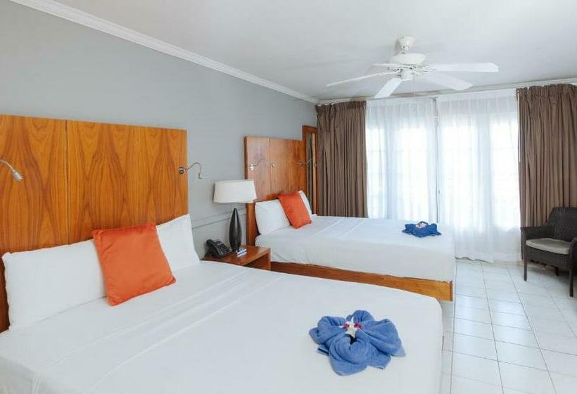 اتاق اساندارد با چشم‌انداز جانبی به دریا, Bel Jou - Adults Only - All Inclusive