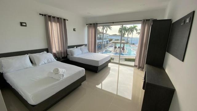 اتاق استاندارد سه نفره, Castillo Del Mar